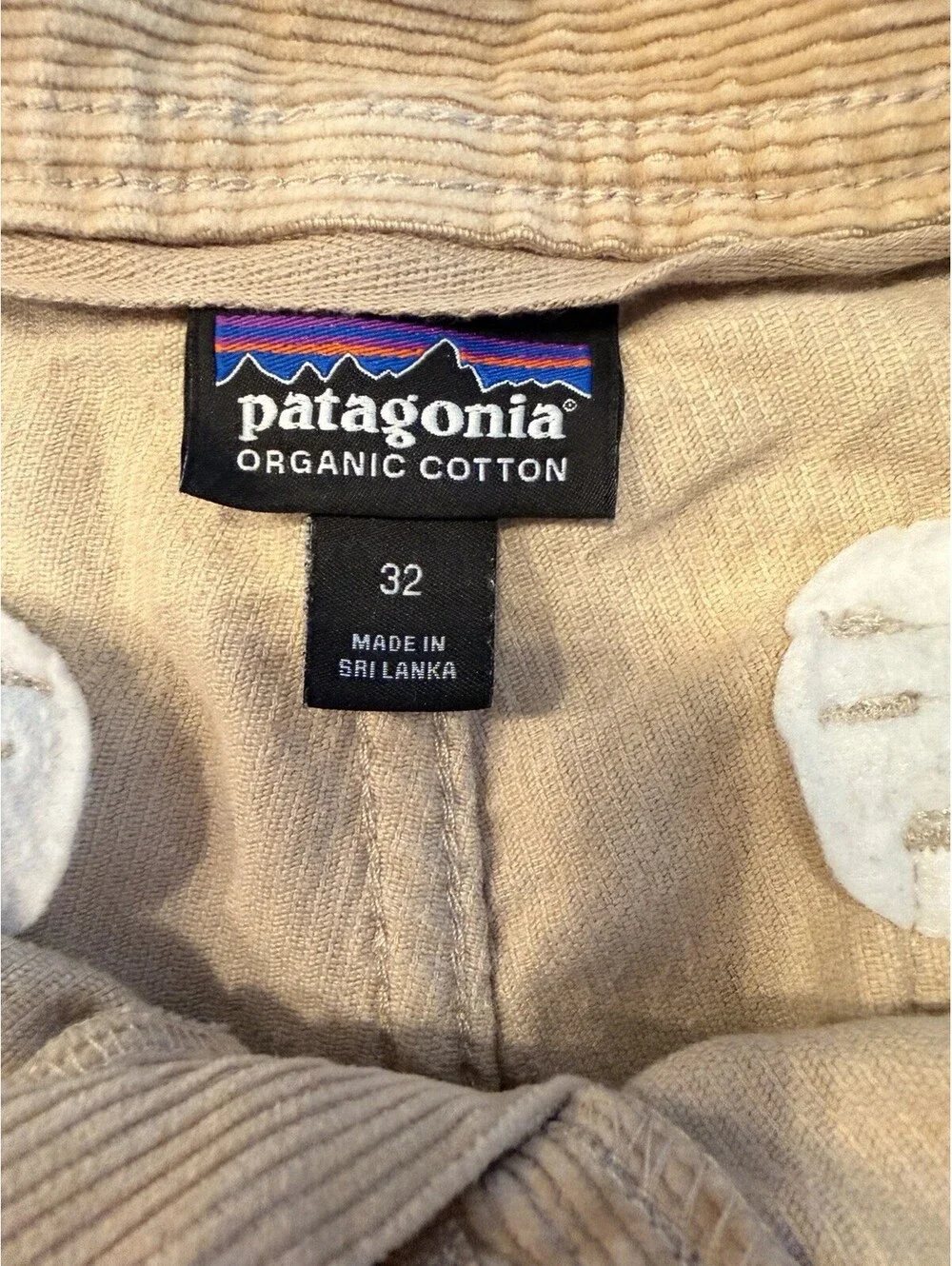Patagonia Men's Organic Cotton Corduroy Utility Shorts Tan Style #5725 Sz 32